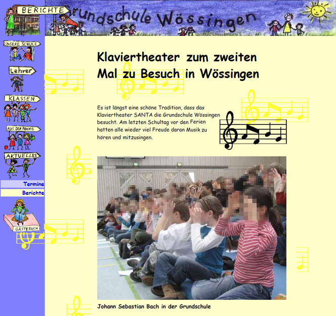 Es ist eine der Seiten der Homepage einer Schule in Wössingen. Unter der Überschrift ist eine kleine Beschreibung und vier Noten auf einer Notenlinie. Darunter ist ein Bild von Kindern bei einer Schulveranstaltung.