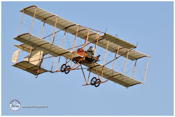 Boxkite Shuttleworth Season Premiere