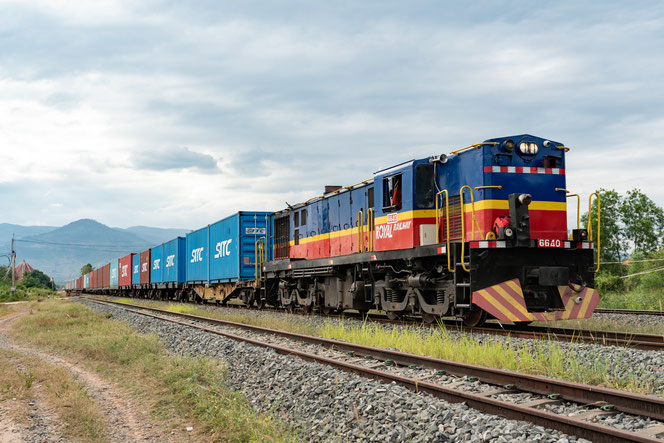 Royal Railways Cambodia YDM-4 6640