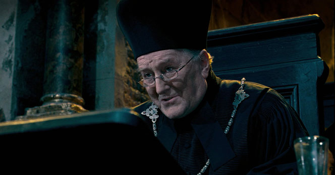 Robert Hardy interprétant Cornélius Fudge dans "Harry Potter et l'Ordre du Phénix" (2007)