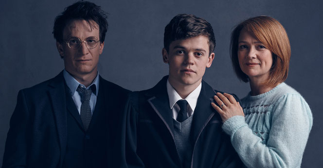 Harry (Jamie Parker), Albus (Sam Clemmett) et Ginny (Poppy Miller) Potter