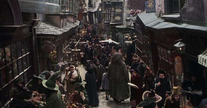 Le Chemin de Traverse dans "Harry Potter à l'école des Sorciers" (2001)