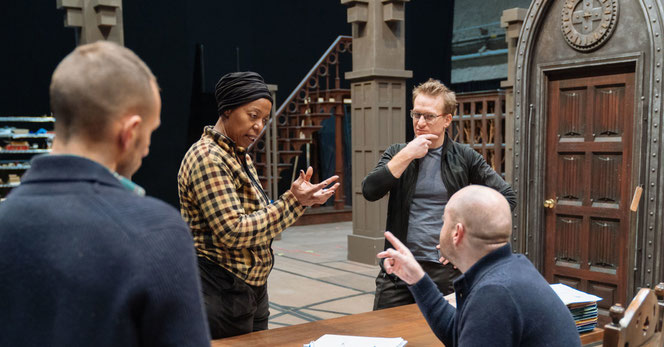 Noma Dumezweni et Jamie Parker en pleine conversation avec John Tiffany et Jach Thorne