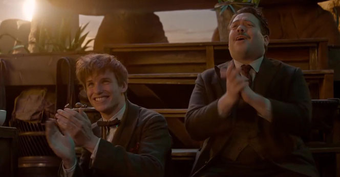 Norbert Dragonneau (Eddie Redmayne) et Jacob Kowalski (Dan Fogler) (Les Animaux Fantastiques - 2016)