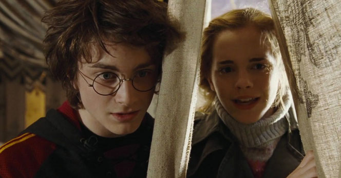 Harry Potter (Daniel Radcliffe) et Hermione Granger (Emma Watson) dans "Harry Potter et la coupe de feu"