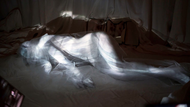 Ginevra Napoleoni - Pieghe - performance 2015