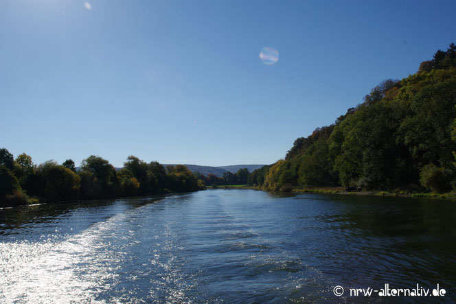 Blick vom Schiff auf derSchiffsfahrt auf der Weser zum Autumn Moon 2018.