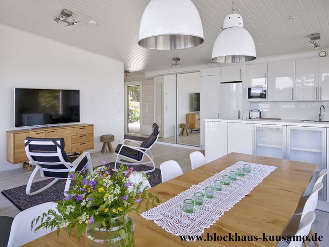 Wohnblockhaus - Ebenerdiges Blockhaus mit Panoramablick für Paare oder als Singlehaus oder Alterssitz - Winterfestes Blockhaus als Ferienhaus mit Wohnhaus Qualität - Ökologisch Holzhaus - Blockhaus mit Pultdach - barrierefrei