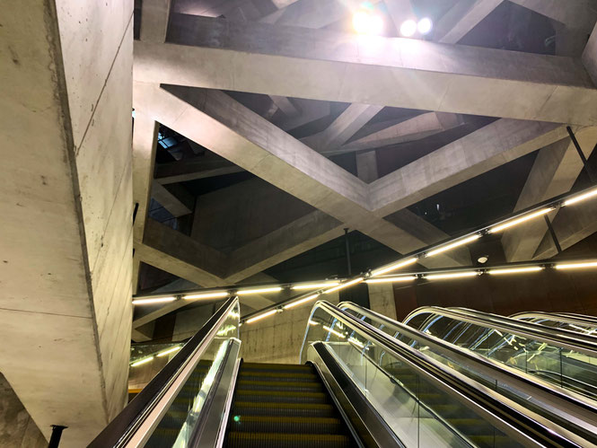 Concrete beams in M4 stations