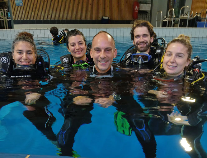 Cours niveau 1 FFESSM de plongée en weekend école de plongée Paris 