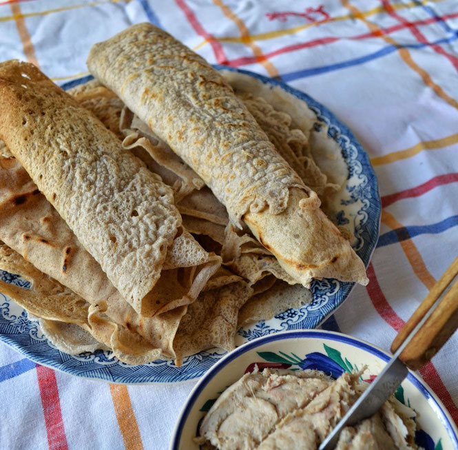 une sorte de crêpe réalisée en creuse que l'on appelle "Tourtous"