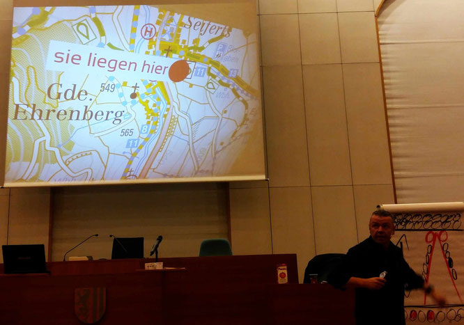 Jürgen Krenzer lag genau richtig mit seinem Seminar gestern im Neuen Rathaus.