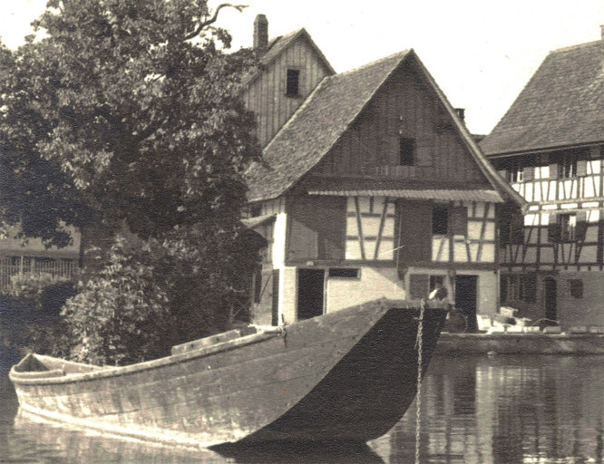 die erwähnte Fischerei Blattner neben dem Schiff; Foto im Vinorama Ermatingen