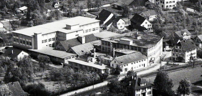 Das Fabrikgebäude 1959; Luftaufnahme ETH Zürich