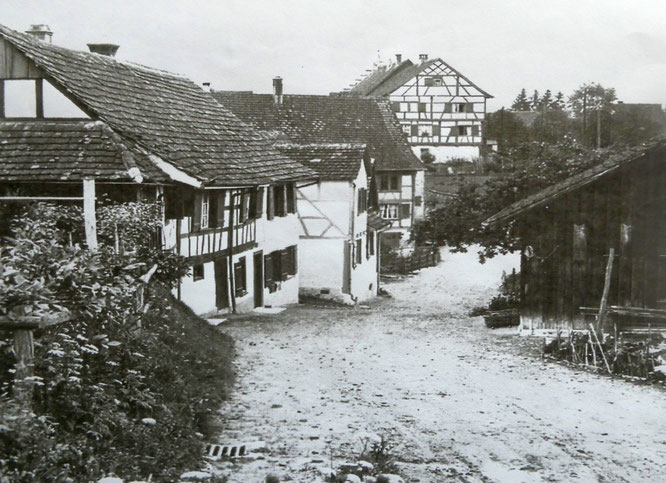 Strassenzustand anfangs des 20. Jahrhunderts: die Berggasse