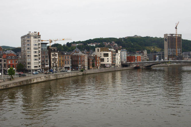 Bikepacking an der Maas:Das Ufer in Liège