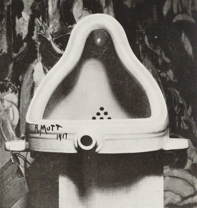 マルセル・デュシャン《泉》1917年