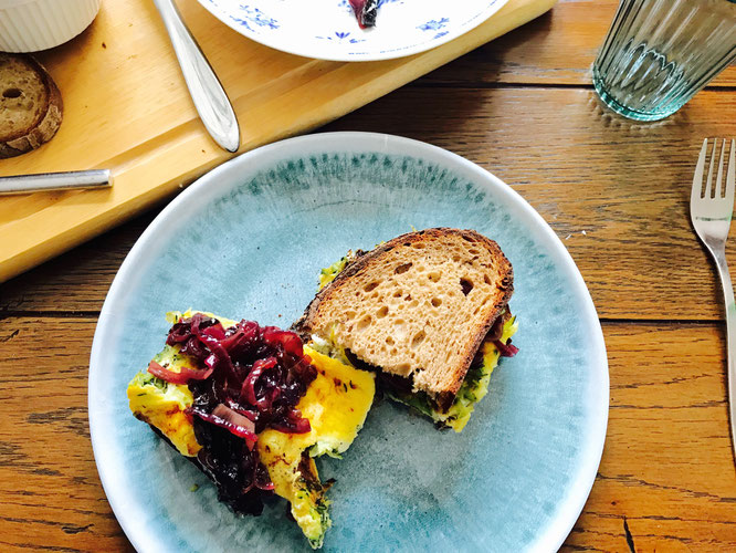 Ich esse meine Bruschetta gerne geklappt.