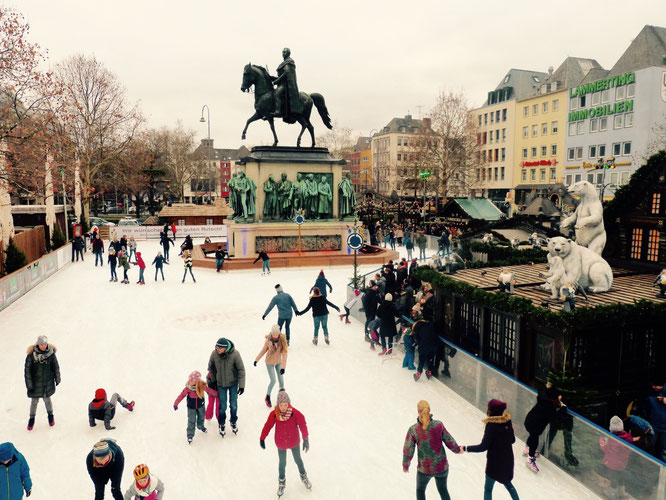 Weihnachtsmarkt in Köln Heinzels Wintermärchen