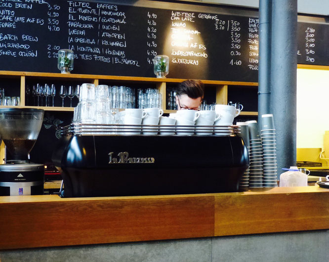Eines der schönsten und interesantesten Cafés in Hamburg: Elbgold Café und Rösterei