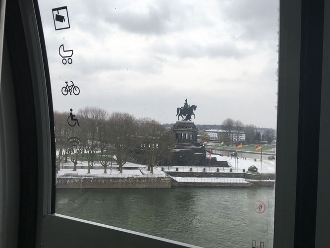 Darum lohnt sich eine Fahrt mit der Seilbahn im Winter