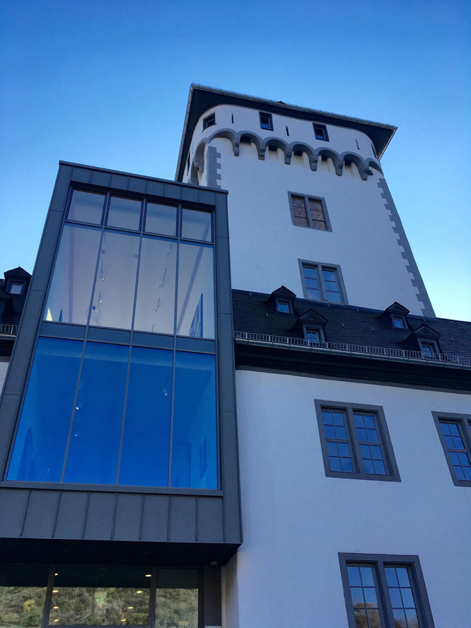 Moderne und Historie - Bereits von Außen bietet das Museum Boppard interessante Widersprüche
