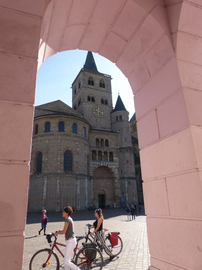 Auch wenn es für mich im Dom keinen römischen Moment gab, gehört er natürlich zu den MUST-SEES in Trier. 