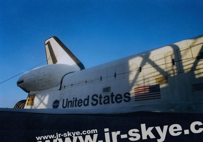 "Kennedy Space Center/Cape Canaveral in the morning sun, Merritt Island, Florida (28° 28′ 30″ N, 80° 33′ 10″ W)."