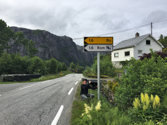 "Only 1,6 km to go: Bu & Rom! #Norway." @Emily Jensen 