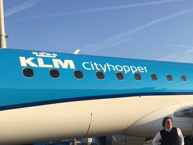 ...from Amsterdam Schiphol (Luchthaven Schiphol AMS) to Cape Town International (CPT) 