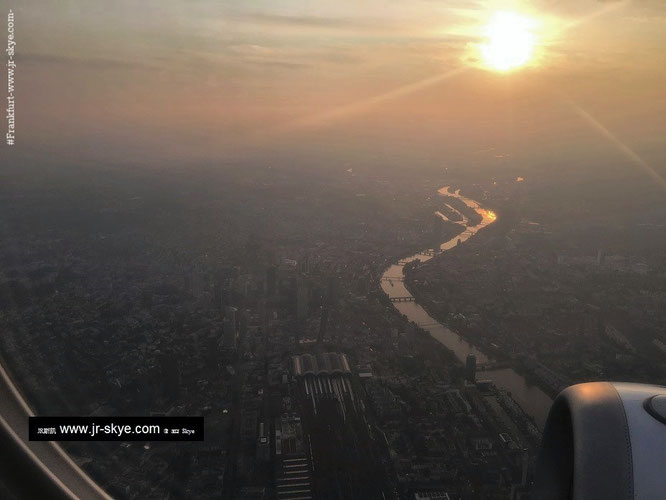 "The financial centre of the european continent in the sunrise, thanks J.R. Skye for this unique photo of your hometown #Frankfurt #Business #CEO #Founder." @JRSkyePL/LT 