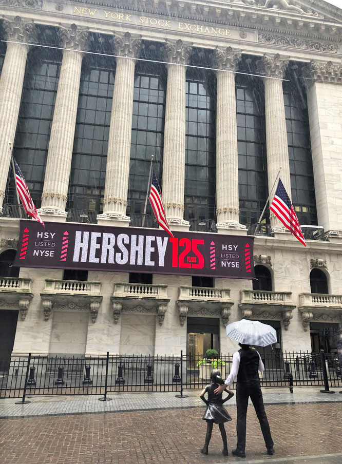 ...the Fearless Girl & me at New York Stock Exchange #NYSE. ...by Kristen Visbal