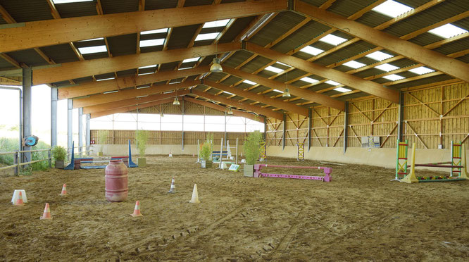 Deux manèges près d'Auxerre pour pratiquer l'équitation en toutes saisons