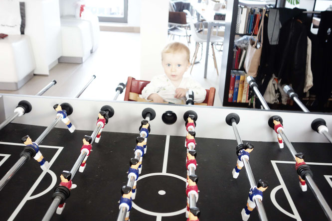 Bild: Baby am Kicker