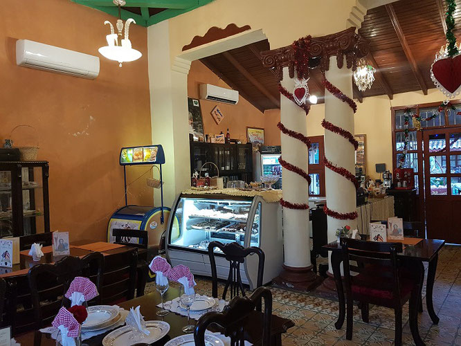 Im Casa Austria, Camagüey, gibt's Wiener Kaffeehaus - Flair