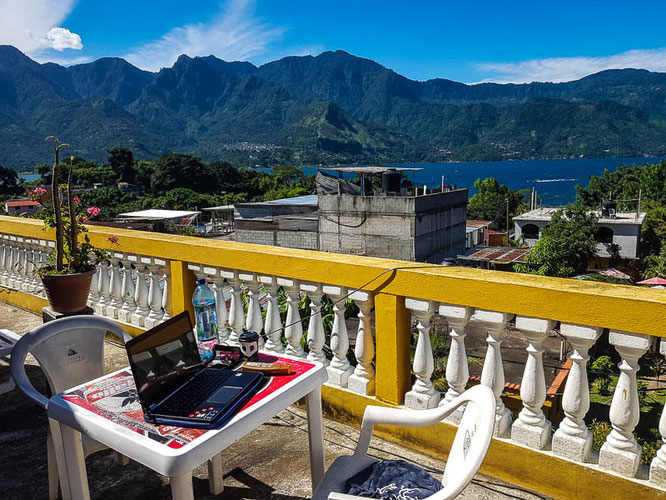digitaler-nomade-guatemala-sanpedrolalaguna-atitlan-reiseblog-camesawtravelled