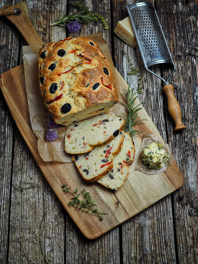 Oliven-Parmesan-Brot