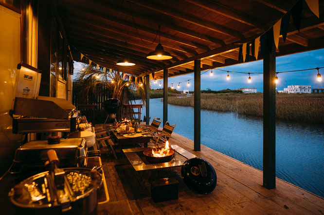 Riverside lanai