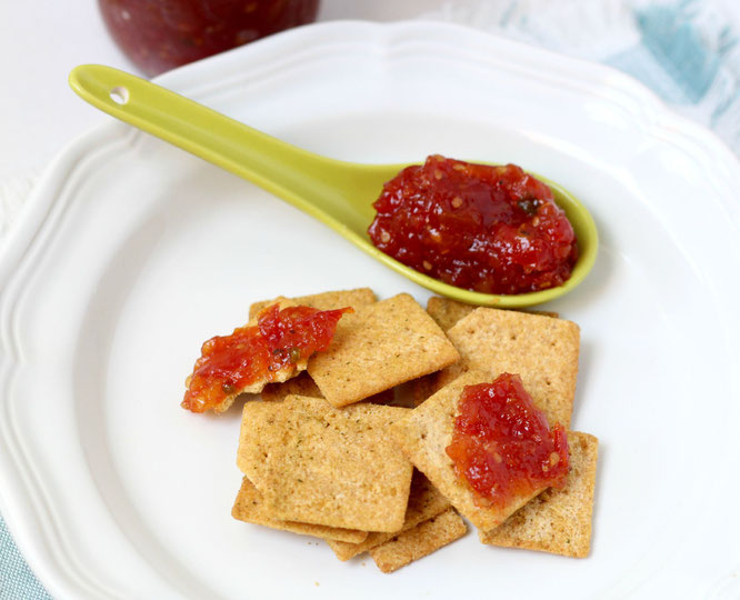 Fresh summer produce is the inspiration behind this amazing "sweet heat" tomato, peach, and jalapeno jam with black pepper and cinnamon. -www.homemadenutrition.com