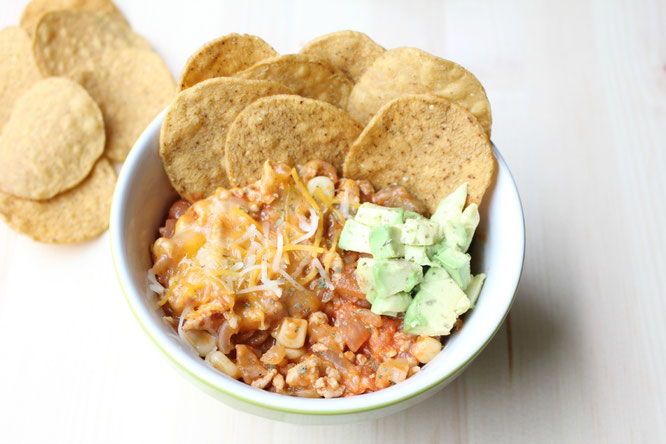 light and healthy upside down turkey nachos - perfect 20 minute weeknight dinner! - by homemade nutrition - www.homemadenutrition.com