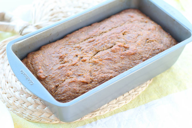 This healthy vegan pumpkin banana bread is moist and tender, and absolutely delicious!  