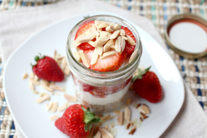 These parfaits have cooked whole grains (brown rice, farro, or barley), Greek yogurt, fresh fruit - it's a high protein, high nutrition meal that's a perfect start to the day!  - www.homemadenutrition.com