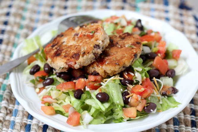 Easy make-ahead tuna cakes that can be cooked straight out of the freezer on a busy weeknight. #ad - www.homemadenutrition.com