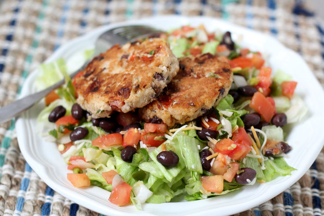 Easy make-ahead tuna cakes that can be cooked straight out of the freezer on a busy weeknight. #ad - www.homemadenutrition.com