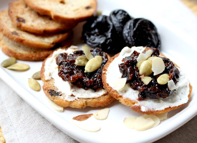 California dried plums are the perfect addition to these cinnamon cream cheese breakfast bites!  This is such a tasty breakfast! #ad- www.homemadenutrition.com