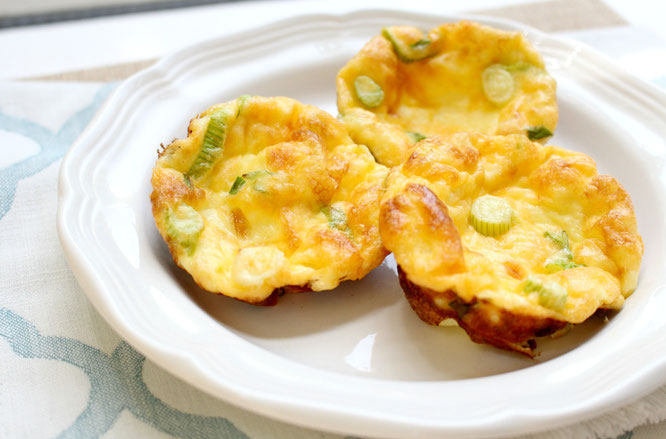 four ingredients and less than 20 minutes to these cheesy mini frittatas!  Gluten free, vegetarian, and delicious!