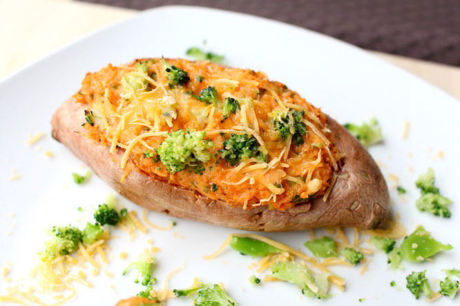 5 ingredient twice baked broccoli cheese sweet potatoes - healthy, simple, and delicious vegetarian dinner! - by homemade nutrition