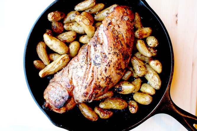 One Skillet Roasted Pork Tenderloin with Potatoes ...