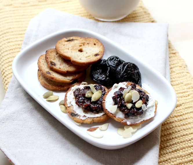 California dried plums are the perfect addition to these cinnamon cream cheese breakfast bites!  This is such a tasty breakfast! #ad- www.homemadenutrition.com