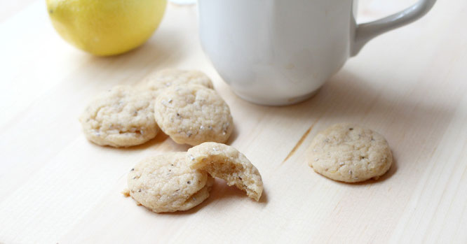 These mini lemon-almond chia cookies have a soft texture and beautiful flavor profile.  They're perfect to enjoy with a cup of hot tea, and have an easy variation to make them vegan! - www.homemadenutrition.com